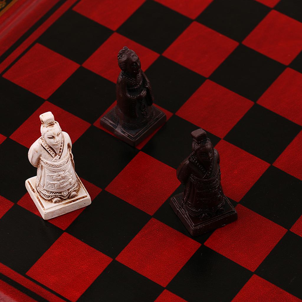 Vintage Collectible Board Games - Zabytkowy chiński zestaw do szachów z